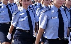 日本美女搞基视频